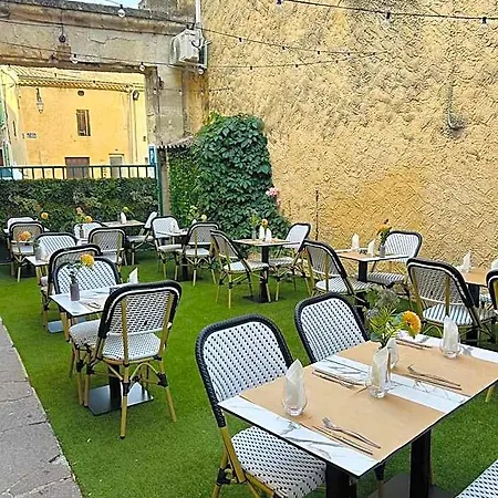 Hotel Du Centre Pierrelatte