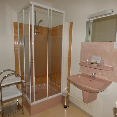 Ξενοδοχείο Du Centre 2*